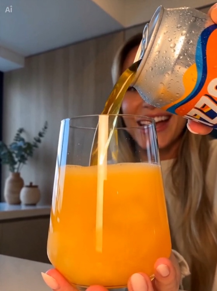 ASMR Pour
